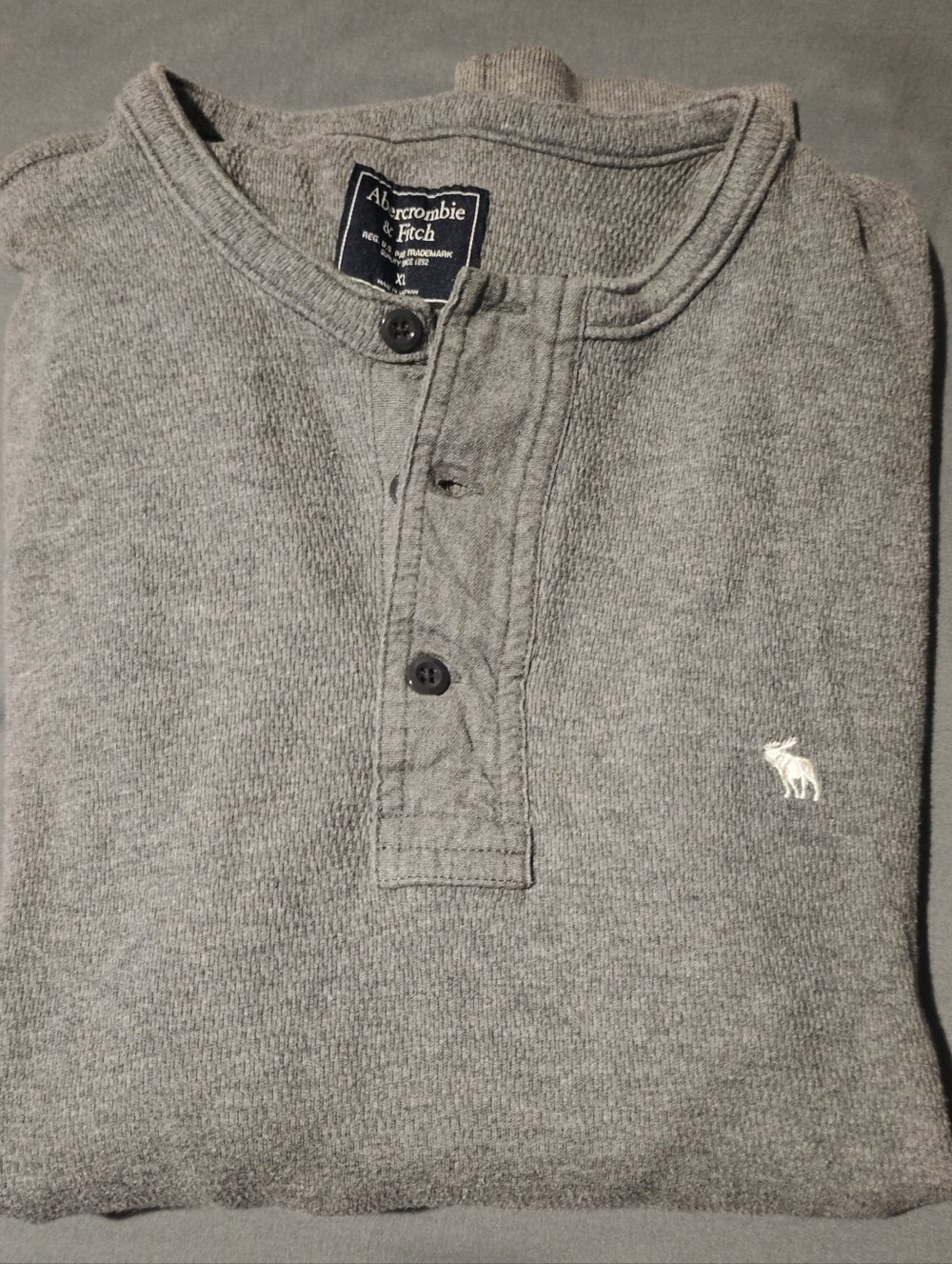 Abercrombie & Fitch Men's Long- Sleeve Henley Shirt Gray Size XL